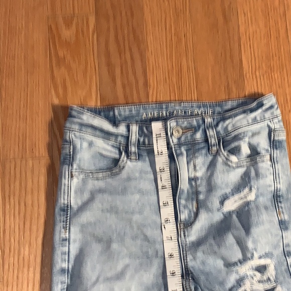 American Eagle Distressed Super Hi-Rise Jeggings 2 Short - Picture 7 of 9